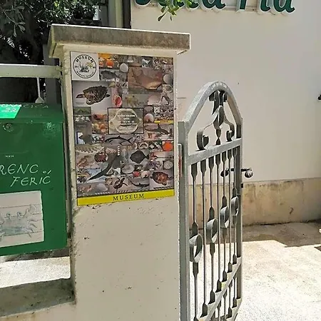 Ria 2 * Baška Voda